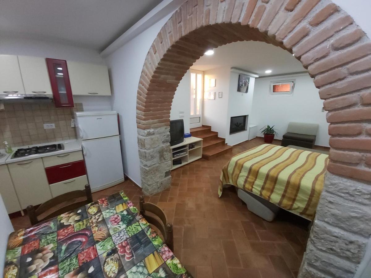 Studio Apartman Marko Porec Exterior photo